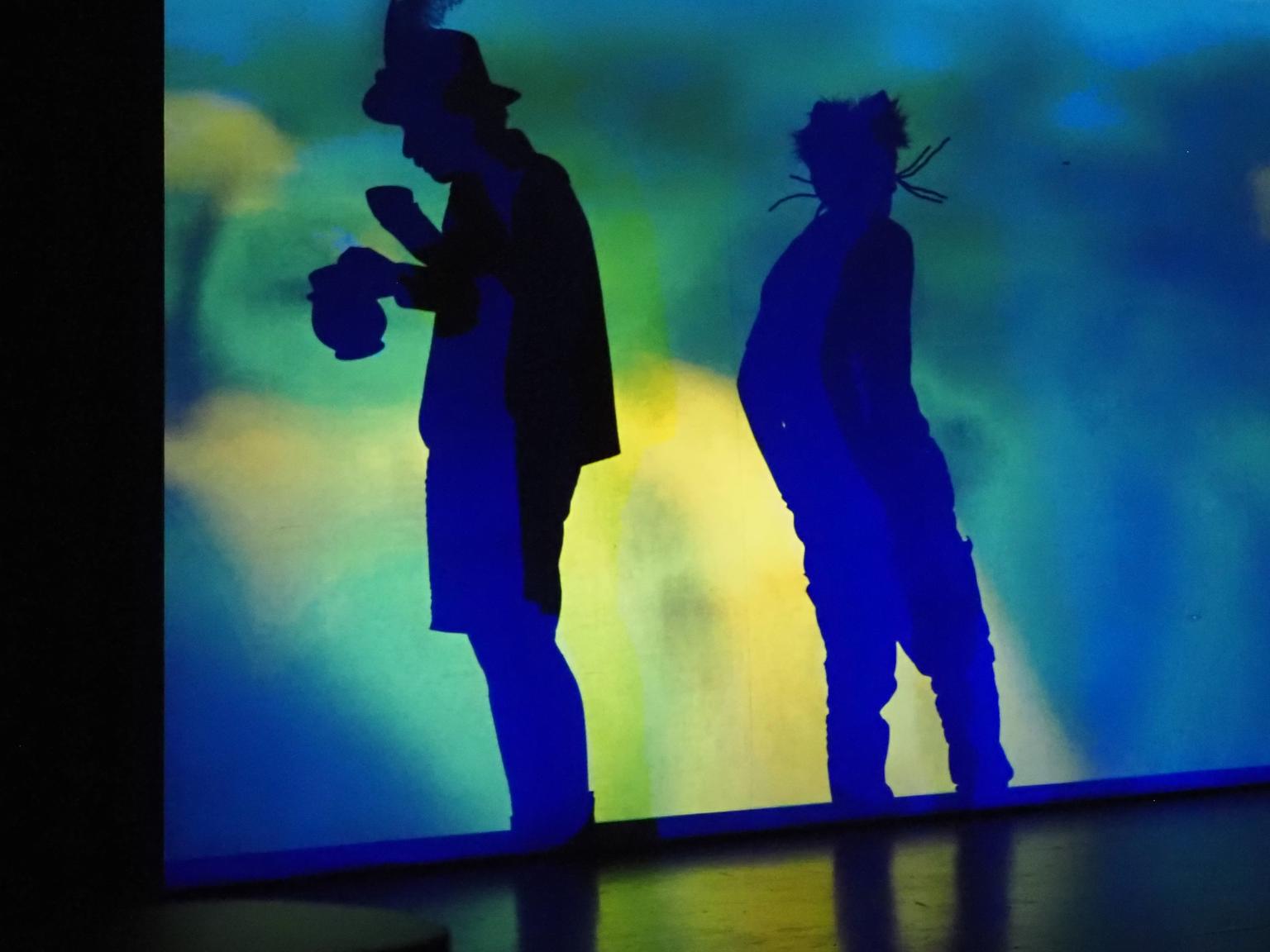 Bild von Theaterzauber in der Lip: Alice im Wunderland begeistert Gross und Klein
